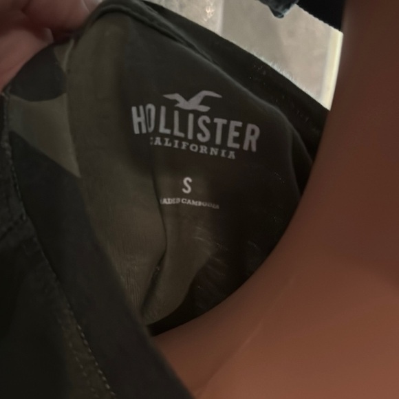 Hollister Green Cropped Hoodie Sweatshirt - Picture 2 of 2